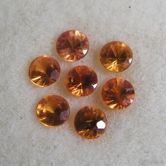 Safír-kulatý-0,12 ct./kus - 6