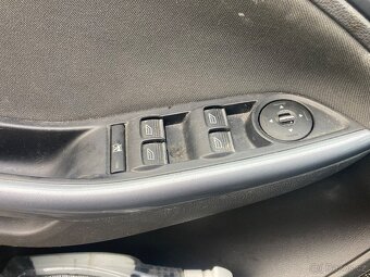 Ford Focus combi 1.6 tdci 85 kw - 6