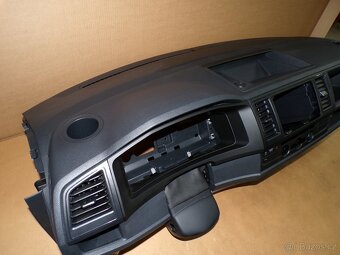 VW T6 palubní deska Caravelle Transporter TOP STAV - 6