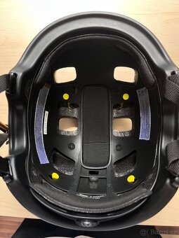 POC helma - 6