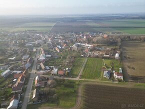 Kyselovice okr. Kroměříž, stavební pozemek 6449m2 - 6
