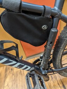 Horské kolo Specialized - 6