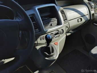 Renault trafic 2.0Dci 84kW Passenger, Nejvyšší výbava, 7míst - 6
