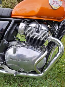 ROYAL ENFIELD INTERCEPTOR 650 - 6