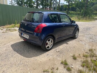 Suzuki Swift 1.3 i - 6