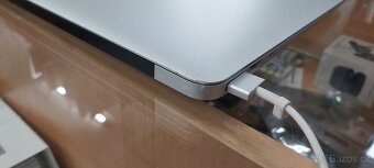 Apple MacBook Air 2017 - 6