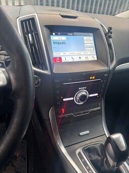 Ford S- Max 2,0 tdci 7 míst rok 2017 4x4 - 6