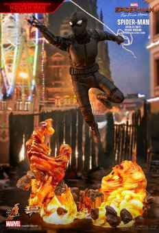 Spider Man Hot Toys MMS541 (Stealth Suit) Deluxe - 6