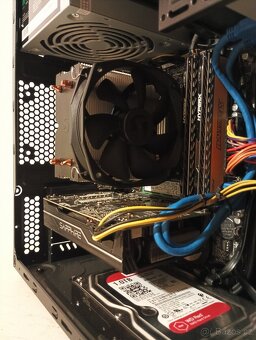 XEON 8vláken,16GB RAM,RX 570 8GB,128GB m.2,1TB HDD,WIN 11 - 6