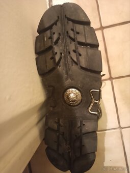 NEW ROCK BOTY - 6