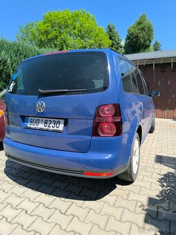 Volkswagen Touran - 6