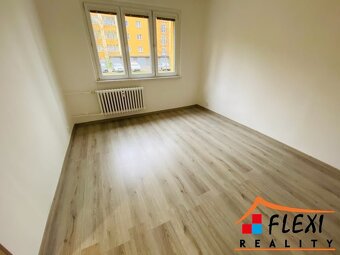 Pronájem bytu 2+1 s balkónem, 50 m², ul. Mitušova, Ostrava - - 6