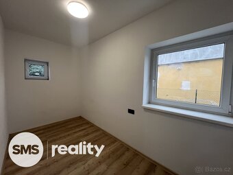 Pronájem bytu v rodinném domě 4+kk, Hradec Králové, ul. K Za - 6