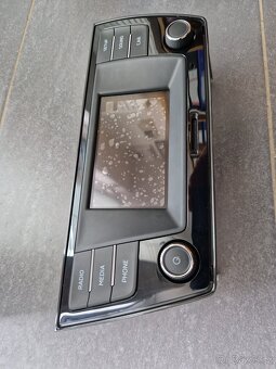 Panel rádio Swing Škoda Fabia 3 - 6