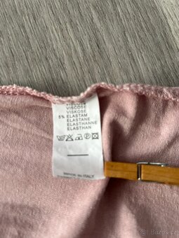 Prodám růžové midi šaty UNI velikost - 6