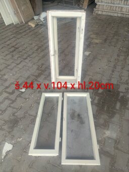 Dveře,okno,vana,umyvadlo,záchod - 6