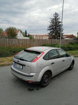 Prodám Ford Focus 1,6 benzín, 74kw, r.v. 6/2005 - 6