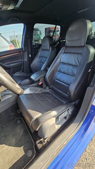 VOLKSWAGEN GOLF R32 - 6