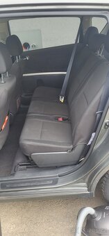 Toyota corolla verso - 6