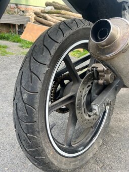 Honda CBR 125R 2009 - 6