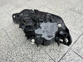 Prodam predni adaptivni LED svetlomet BMW F30/F31 LCI - 6