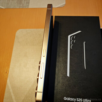Prodam s25 ultra 12/512gb kompletní balení - 6