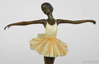 Bronzová soška - Baletka - kolorovaná - 6