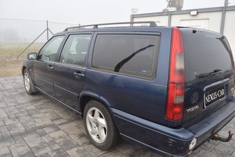Volvo V70 2.5 D 103KW NOVÁ STK TAŽNÉ KLIMA EL.OKNA - 6