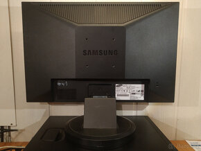 LCD#41 Monitor 20" Samsung SyncMaster 2023nw - 6