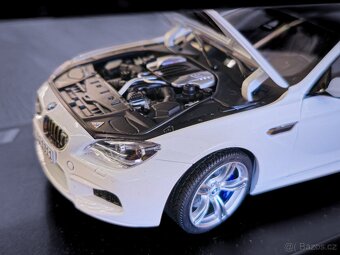 BMW M6 1:18 Paragon Models - 6
