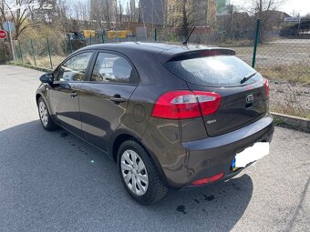 Kia Rio - 6
