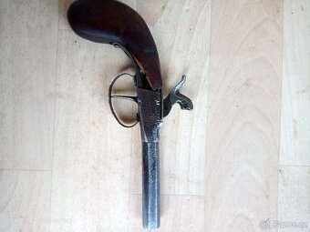 Pistol perkusní - 6