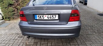Opel Vectra 1.8i - 6