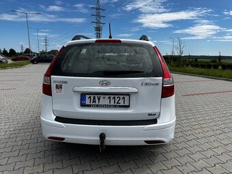 Hyundai i30 CW 1.6 92Kw / 2010 - 6