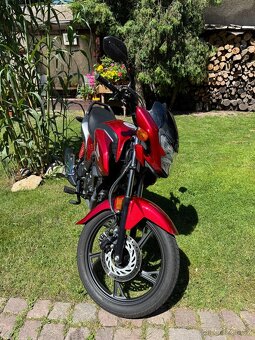 Honda CB 125F - 6