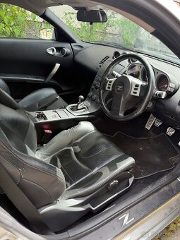Nissan 350z, Manual Pravostranné řízení - 6