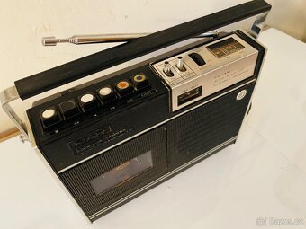 Radiomagnetofon Sony CF 150, 70.léta - 6