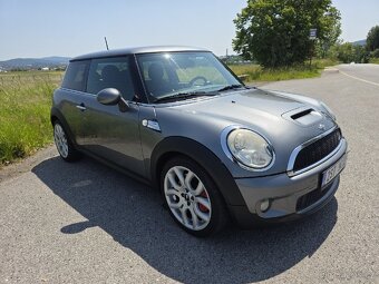 Mini Cooper JCW 155 kW R56 SLEVA - 6