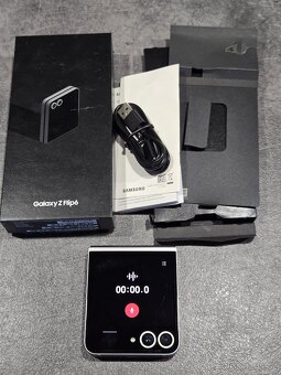 Samsung Z Flip 7 - 6