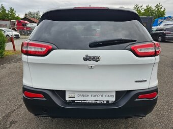 JEEP CHEROKEE 2016 3.2 V6 202kW LATITUDE,NAJETO 100 000KM - 6