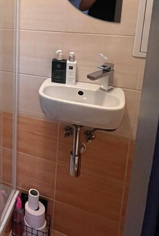 Topný žebřík,sprchový kout - 6