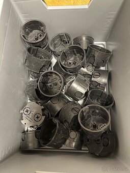 Elektroinstalační materiál – sada krabic (nové + 1 zdarma) - 6