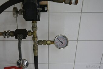 Tlaková pumpa - Ruční hydraulické čerpadlo LARZEP - 6