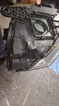 Leve svetlo xenon octavia 3 predlift - 6