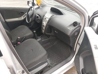 Toyota yaris Top - 6