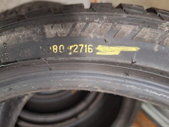 Prodám zimní pneu 235/40/18 Pirelli - 6
