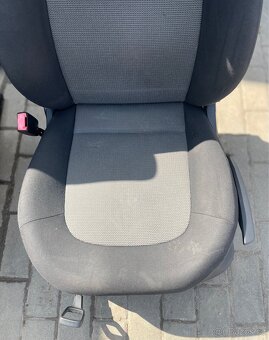 Sedačky Škoda Fabia - 6