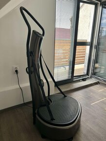 Vibrační posilovací stroj - 6