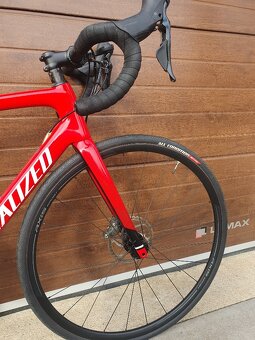 Silniční karbonové kolo Specialized - 6