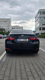 Toyota Camry 2.5 Hybrid, R.v. 2021 - 6